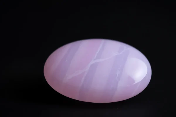 Stichtite – Mineral Profile, Meaning, and Jewelry Guide