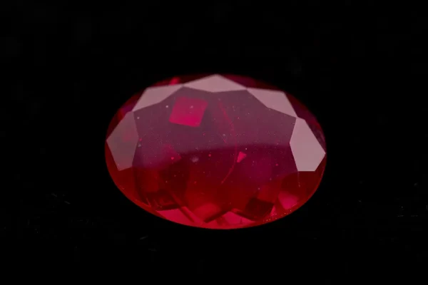 Pyrope‑Spessartine Garnet: Properties, Meaning, and Uses