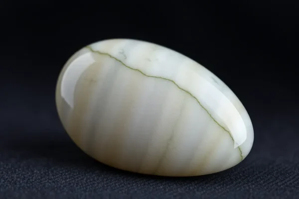 Pyrophyllite: Mineral Profile, Meaning & Gemstone Uses