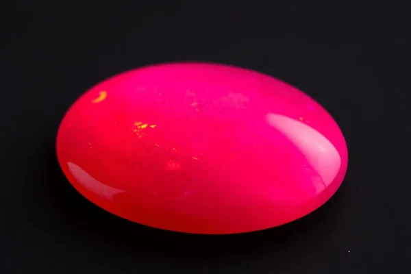 Esperite – Gemstone Properties, Meaning, and Buying Guide