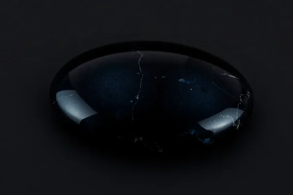 Arfvedsonite – Mineral Profile, Meaning & Jewelry Guide
